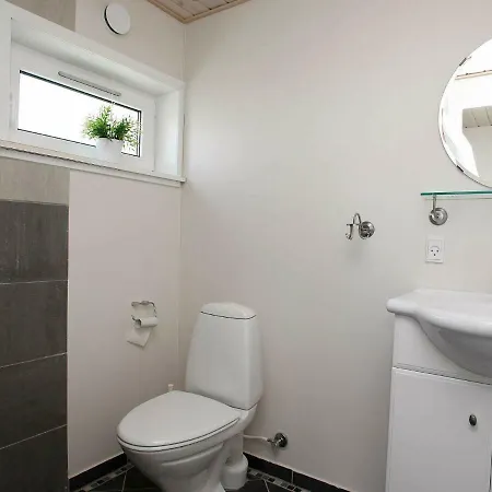 10 Person Holiday In Vakantiehuis Brovst